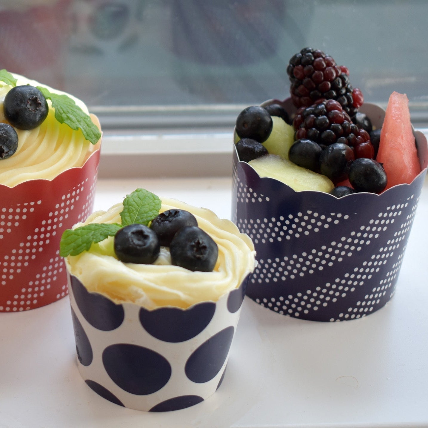 Small Paper Baking + Snack Cups - Blue