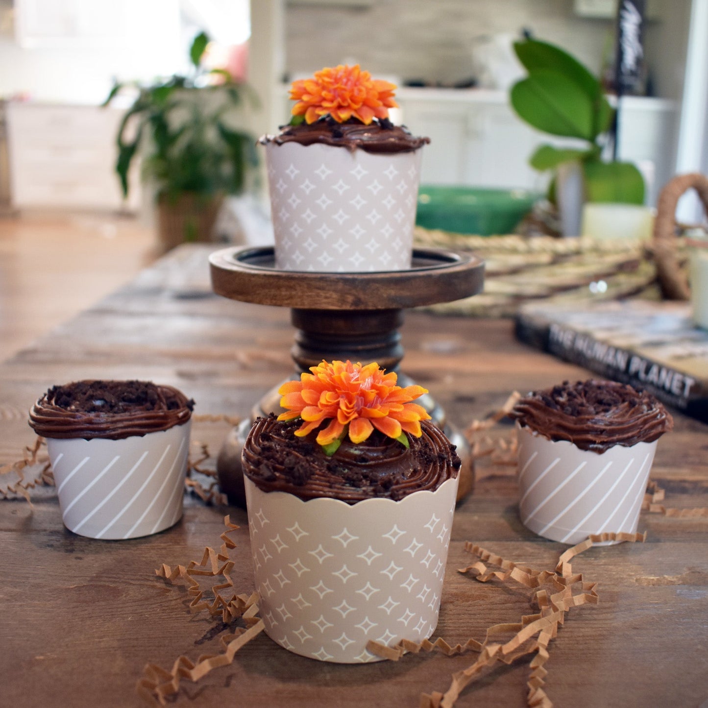 Large Paper Baking + Snack Cups - Tonal White