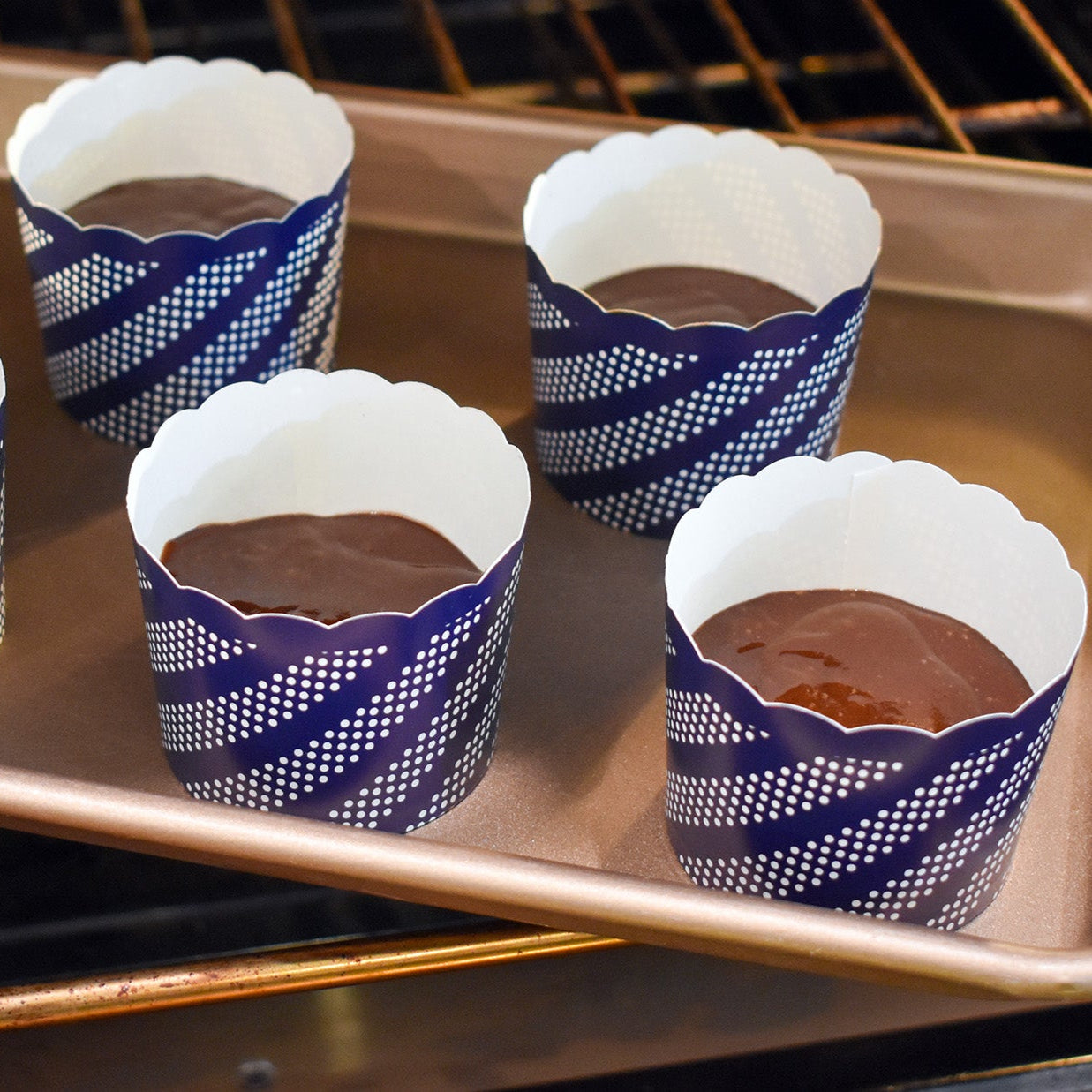 Small Paper Baking + Snack Cups- Red