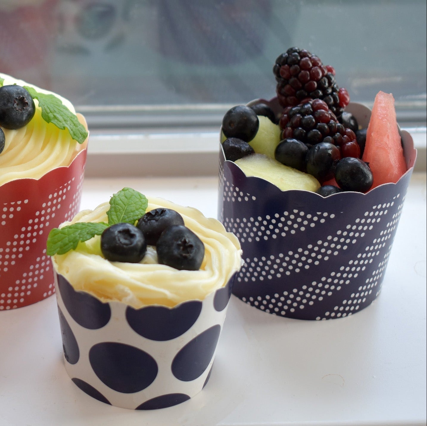 Large Paper Baking + Snack Cups - Blue